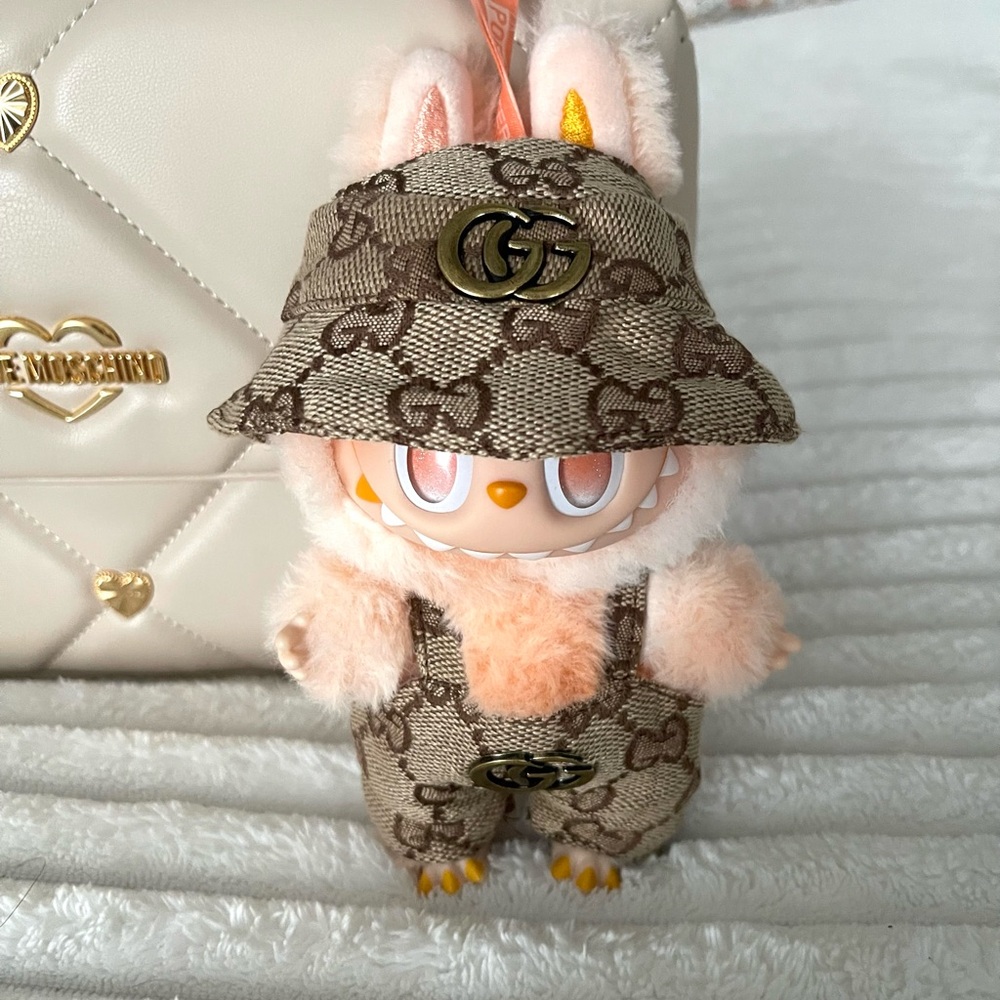 labubu bucket hat and overalls outfit - Picture 2 of 4